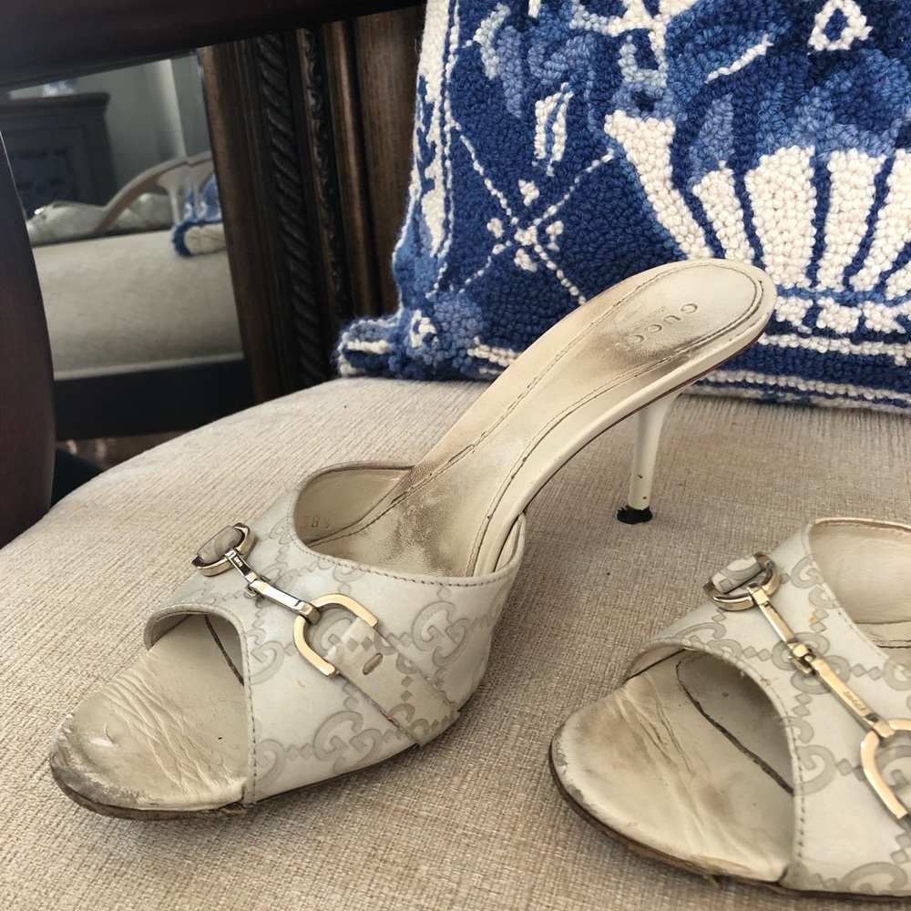 Light grey Gucci heeled sandals